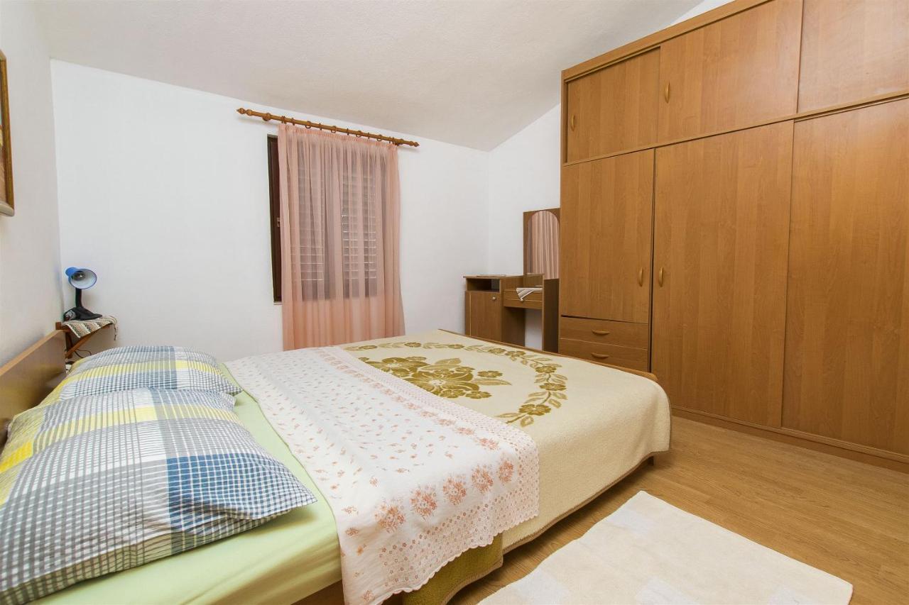 Apartments Pavlina Starigrad Paklenica Εξωτερικό φωτογραφία